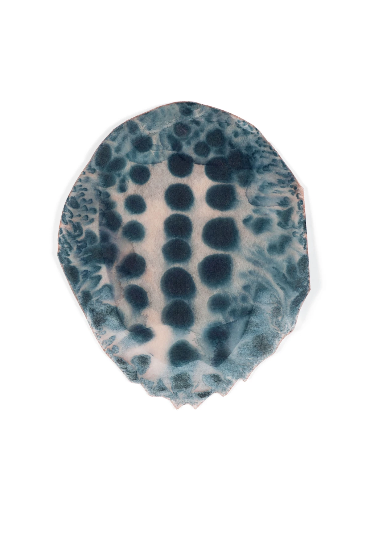 Wasserschildkröte (2017), Scherenschnitt, Tusche, Japanpapier (ca. 32 x 26 cm)